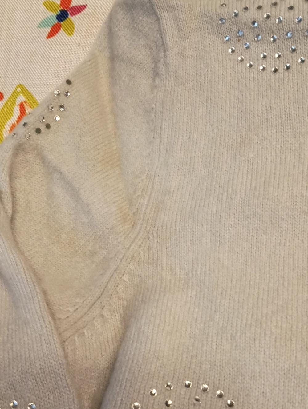 Neiman Marcus Large Cashmere Sweater - Picture 5 of 6